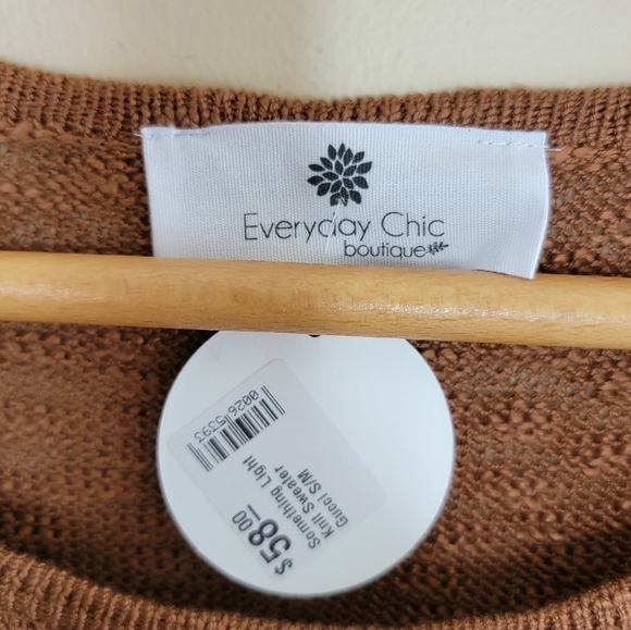 NWT Everyday Chic Boutique | Brown Lightweight Knit Sweater Size S/M - Picture 4 of 6